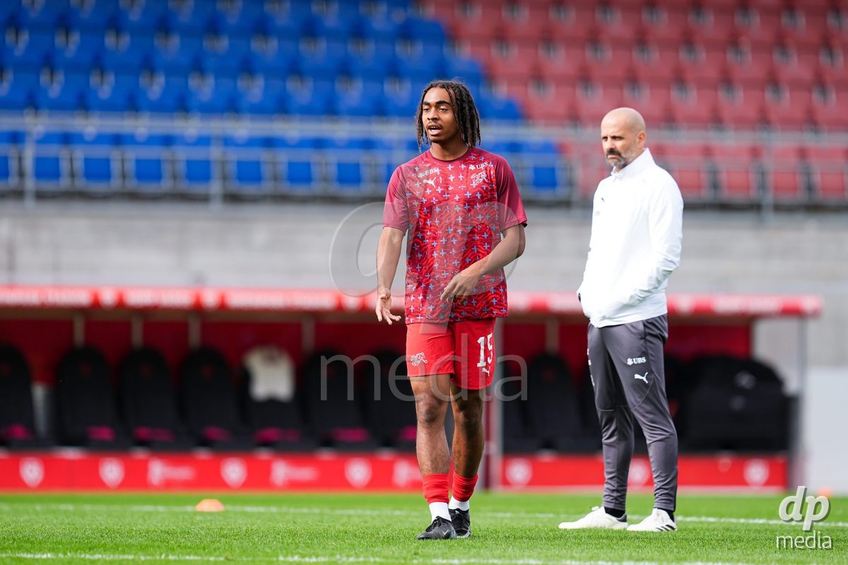 VADUZ, LIECHTENSTEIN - OCTOBER 18: Leon White of Switzerland during warm up prior to the UEFA European Under-17 Qualifier match between Switzerland and Spain at Rheinpark Stadion on October 18, 2026 in Vaduz, Liechtenstein.