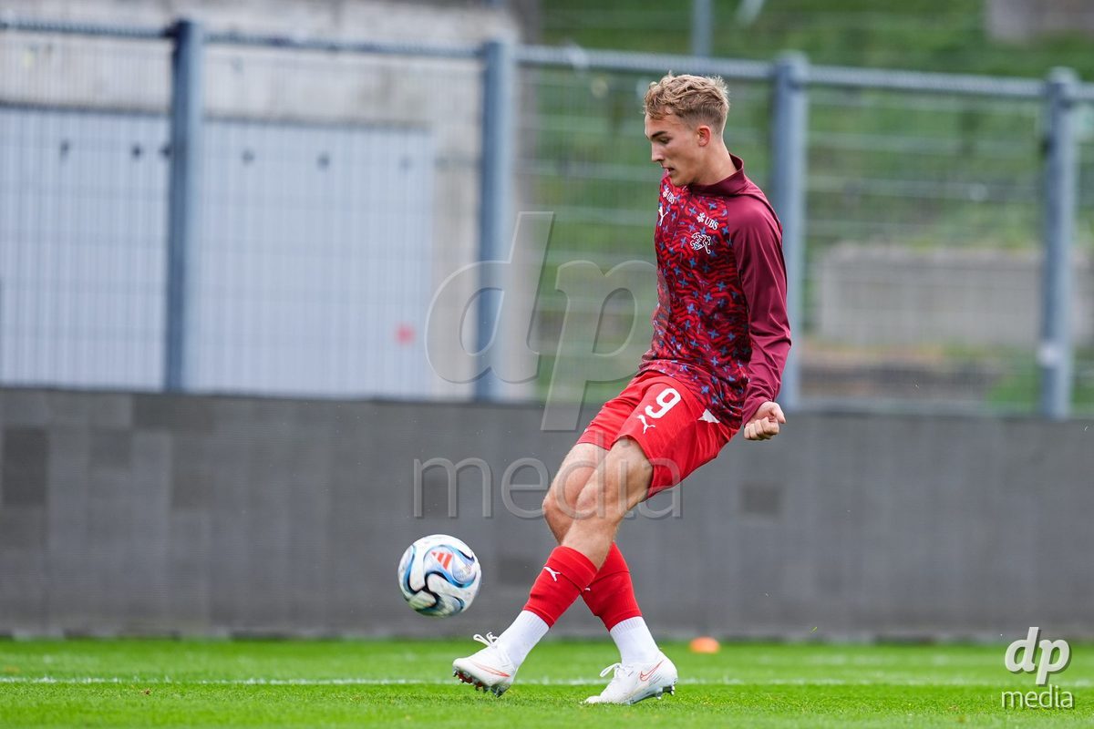 VADUZ, LIECHTENSTEIN - OCTOBER 18: Niko Cavka of Switzerland during warm up prior to the UEFA European Under-17 Qualifier match between Switzerland and Spain at Rheinpark Stadion on October 18, 2026 in Vaduz, Liechtenstein.