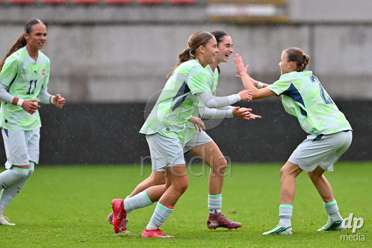 MOUSCRON, BELGIUM - OCTOBER 22: Mia Seitz (7) of Switzerland celebrating with teammates after scoring the 2-1 goal during the International Women's Friendly match between Belgium U16 and Switzerland U16 at Le Cannonier on October 22, 2026 in Mouscron, Belgium.