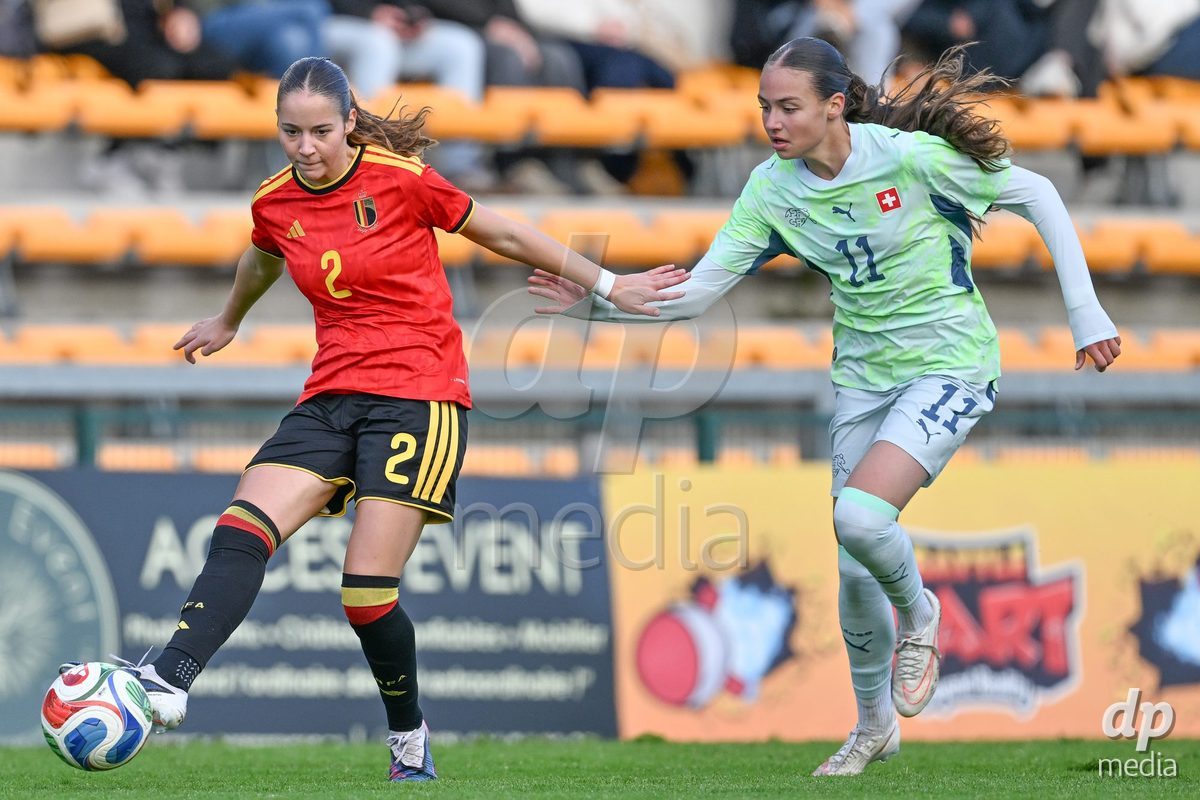 MOUSCRON, BELGIUM - OCTOBER 22: Jade Lowyck (2) of Belgium and Katarina Milosavljevic (11) of Switzerland pictured during the International Women's Friendly match between Belgium U16 and Switzerland U16 at Le Cannonier on October 22, 2026 in Mouscron, Belgium.