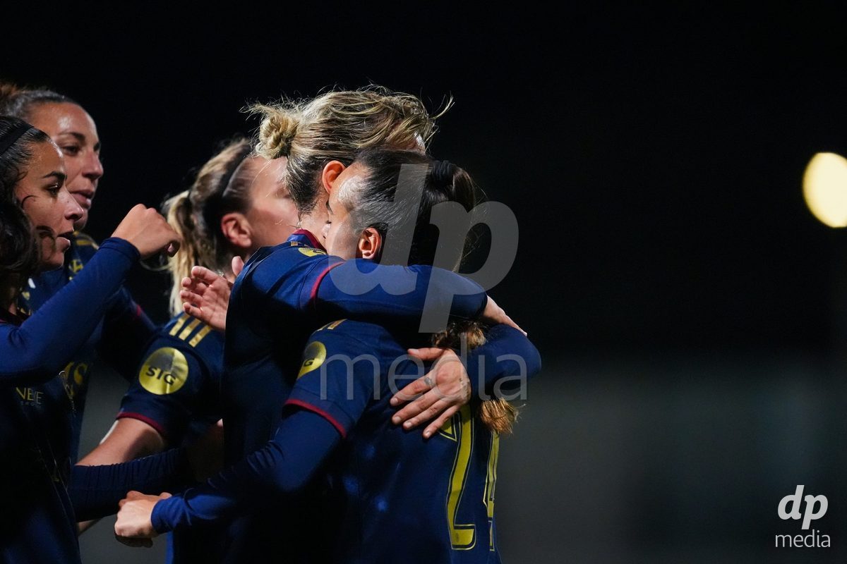 WIL, SWITZERLAND - OCTOBER 24: Natasha Andonova of Servette FC Chenois Feminin celebrates after scoring her teams fourth goal  during the AXA Women's Cup match between FC Wil 1900 and Servette FC Chenois Feminin at Lidl Sportpark on October 24, 2026 in Wil, Switzerland.