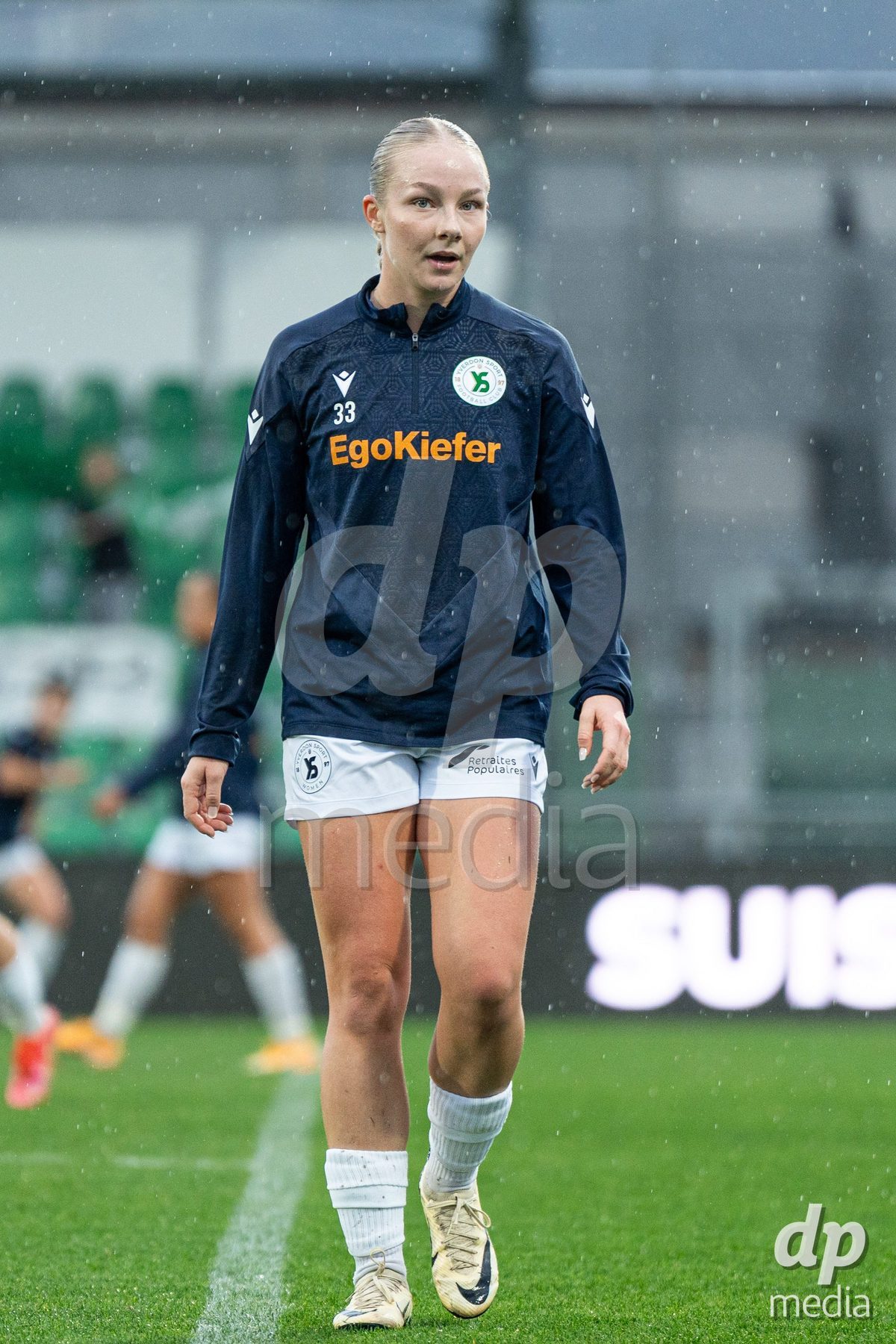 YVERDON-LES-BAINS, SWITZERLAND - OCTOBER 18: Léane Fontaine of Yverdon Sport Women warms up during the AXA Women's Super League match between FC Yverdon Women and FC Rapperswil-Jona at Stade Municipal on October 18, 2026 in Yverdon-les-Bains, Switzerland.
