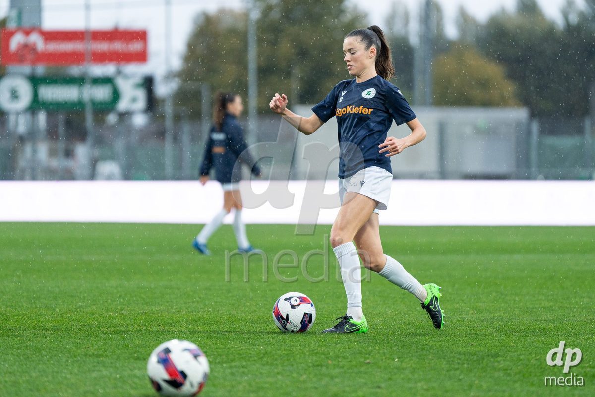 YVERDON-LES-BAINS, SWITZERLAND - OCTOBER 18: Chloé Marie Anne Le Franc of Yverdon Sport Women warms up during the AXA Women's Super League match between FC Yverdon Women and FC Rapperswil-Jona at Stade Municipal on October 18, 2026 in Yverdon-les-Bains, Switzerland.