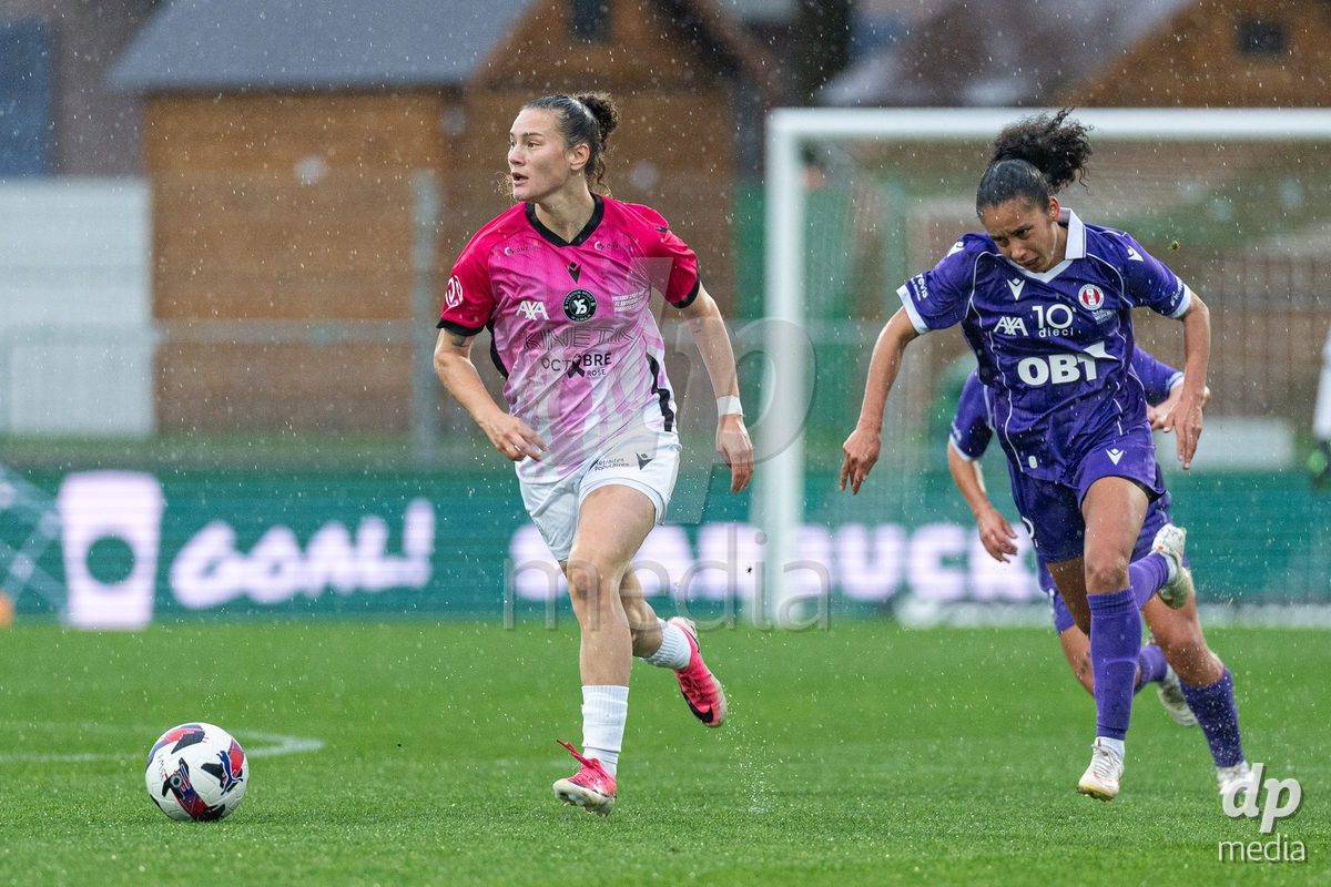 YVERDON-LES-BAINS, SWITZERLAND - OCTOBER 18: Zia Girardin of Yverdon Sport Women drives the ball during the AXA Women's Super League match between FC Yverdon Women and FC Rapperswil-Jona at Stade Municipal on October 18, 2026 in Yverdon-les-Bains, Switzerland.