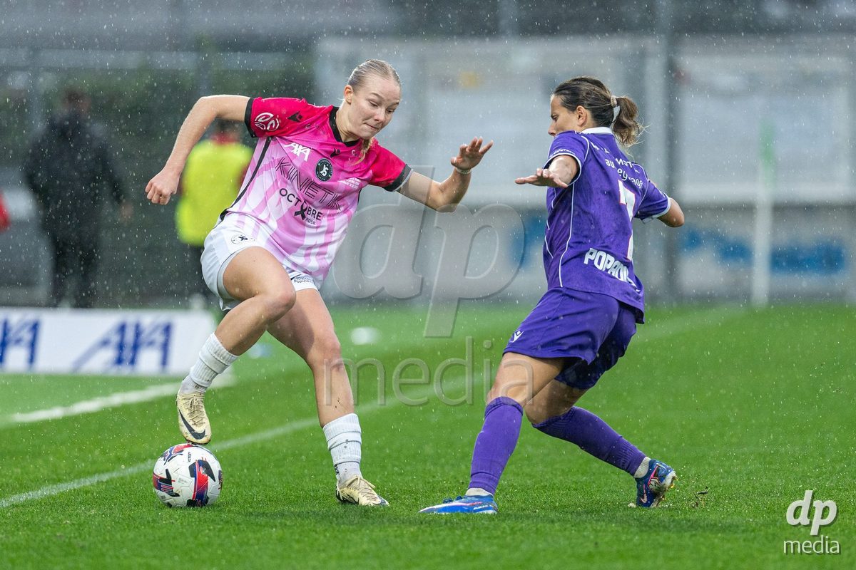 YVERDON-LES-BAINS, SWITZERLAND - OCTOBER 18: Léane Fontaine of Yverdon Sport Women dribbles during the AXA Women's Super League match between FC Yverdon Women and FC Rapperswil-Jona at Stade Municipal on October 18, 2026 in Yverdon-les-Bains, Switzerland.