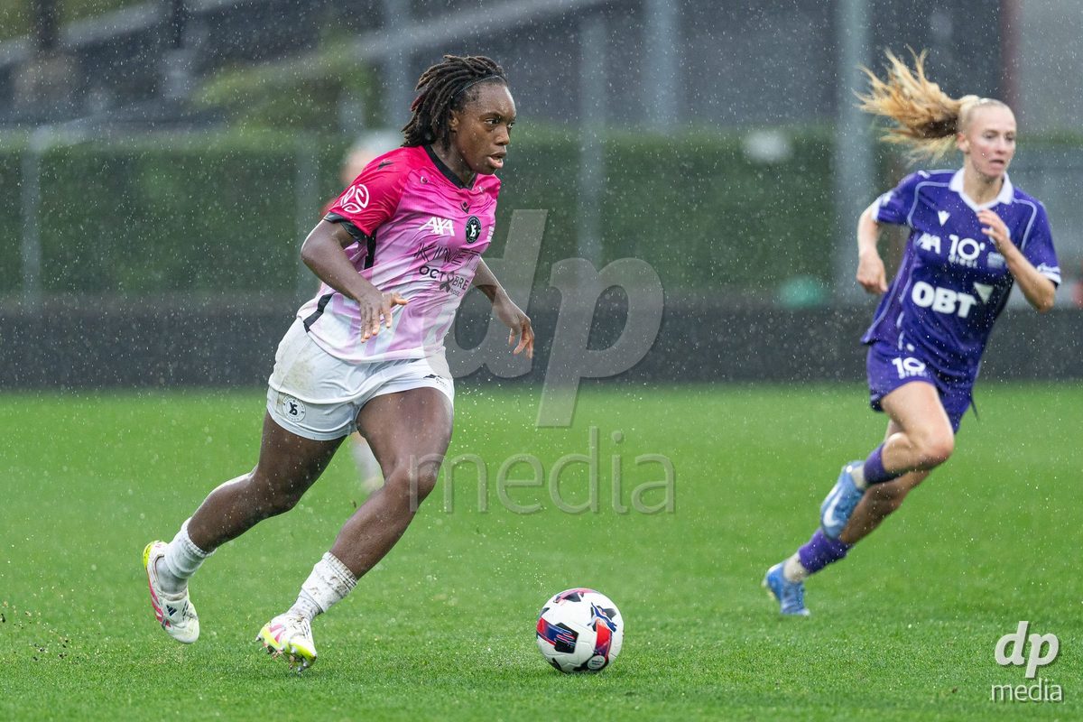 YVERDON-LES-BAINS, SWITZERLAND - OCTOBER 18: Maeva Sogan of Yverdon Sport Women drives the ball during the AXA Women's Super League match between FC Yverdon Women and FC Rapperswil-Jona at Stade Municipal on October 18, 2026 in Yverdon-les-Bains, Switzerland.
