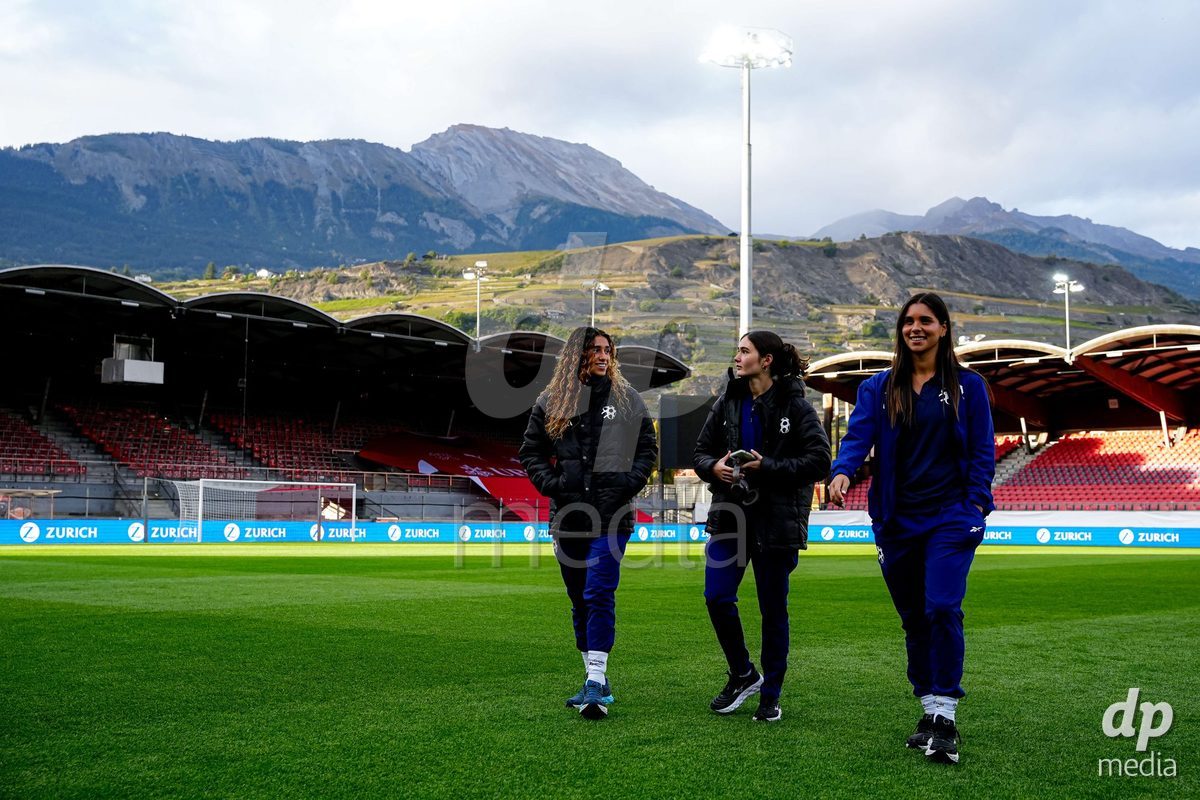 SION, SWITZERLAND - OCTOBER 13: Players of Israel arrival during the FIFA Women´s World Cup European Qualifiers match between Switzerland and Israel at Stade de Tourbillon on October 13, 2026 in Sion, Switzerland.