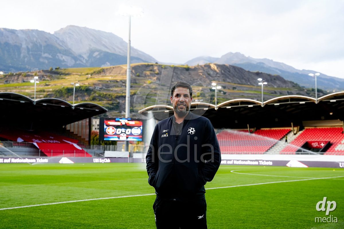SION, SWITZERLAND - OCTOBER 13: Staff of Israel during the FIFA Women´s World Cup European Qualifiers match between Switzerland and Israel at Stade de Tourbillon on October 13, 2026 in Sion, Switzerland.