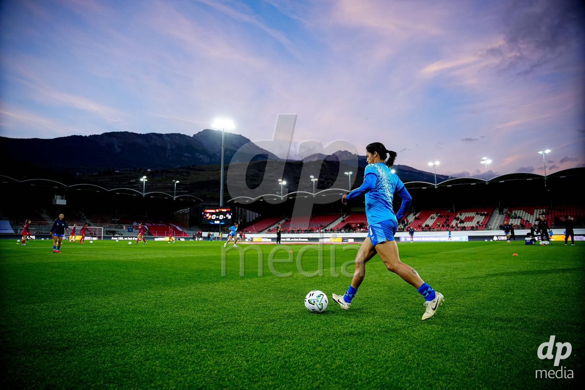 SION, SWITZERLAND - OCTOBER 13: Players of Israel warming up during the FIFA Women´s World Cup European Qualifiers match between Switzerland and Israel at Stade de Tourbillon on October 13, 2026 in Sion, Switzerland.