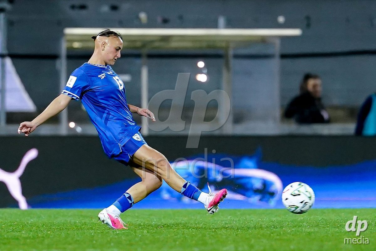 SION, SWITZERLAND - OCTOBER 13:Zohar Cohen of Israel passes the ball during the FIFA Women´s World Cup European Qualifiers match between Switzerland and Israel at Stade de Tourbillon on October 13, 2026 in Sion, Switzerland.