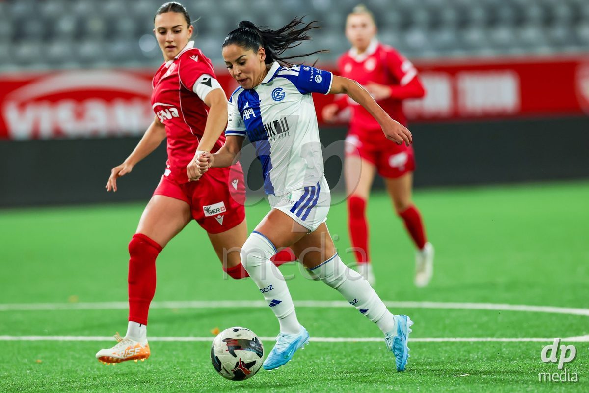 THUN, SWITZERLAND - OCTOBER 25: Qendresa Krasniqi from the GC Frauenfussball (R) during the AXA Women's Cup match between FC Thun and GC Frauenfussball at Visana Stadion on October 25, 2026 in Thun, Switzerland.