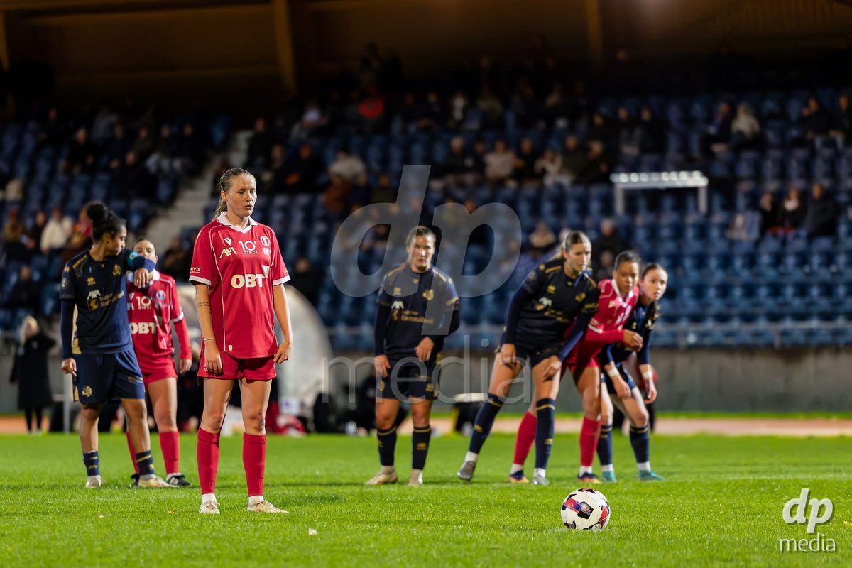 LUZERN, SWITZERLAND - OCTOBER 24: 17 Leyla Mcfarland of FC Rapperswil-Jona taking the penalty during the AXA Women's Cup match between FC Luzern and FC Rapperswil-Jona at Hubelmatt on October 24, 2026 in Luzern, Switzerland.