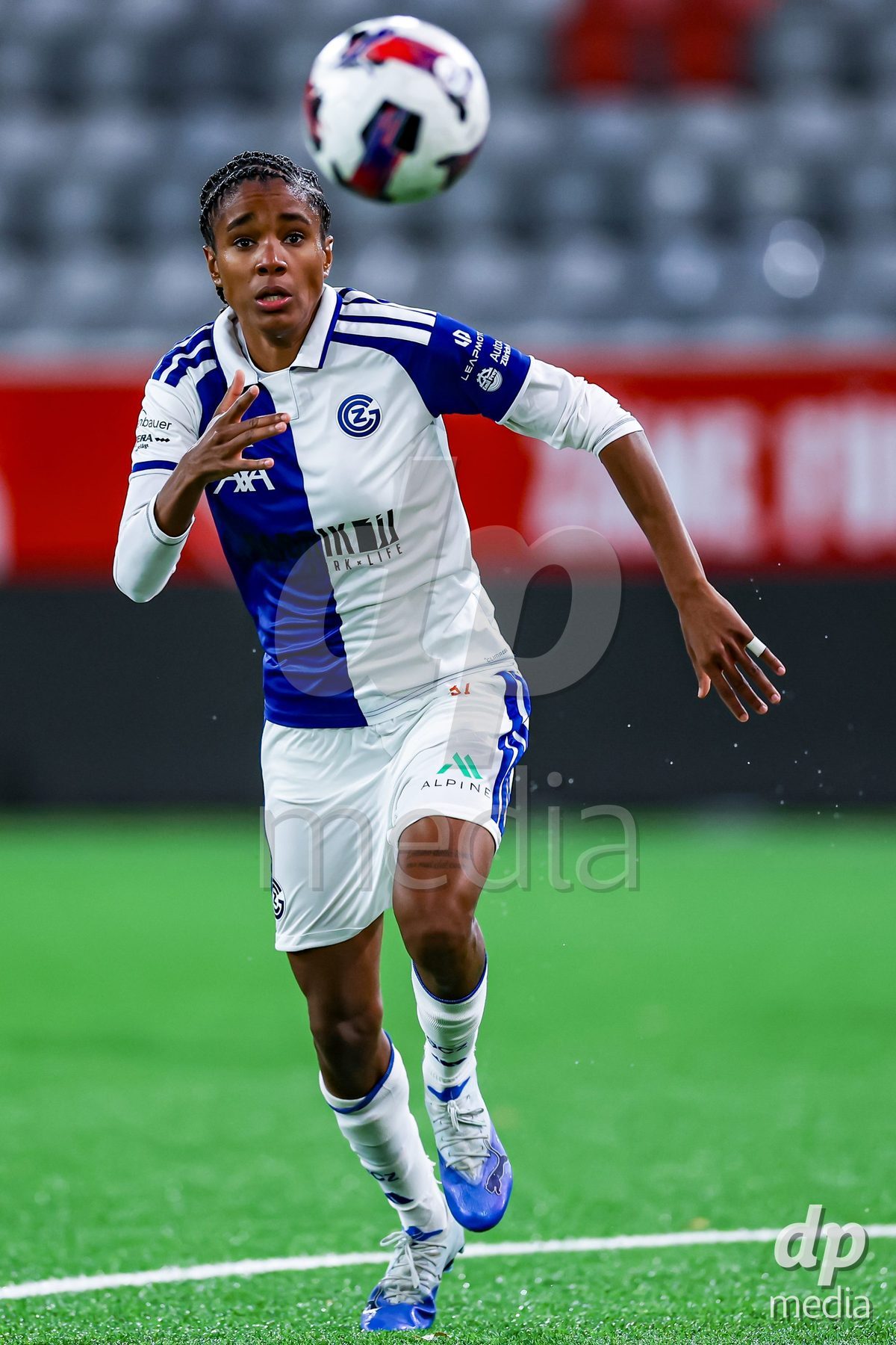 THUN, SWITZERLAND - OCTOBER 25: Sury Lamontana of GC Frauenfussball (L) during the AXA Women's Cup match between FC Thun and GC Frauenfussball at Visana Stadion on October 25, 2026 in Thun, Switzerland.