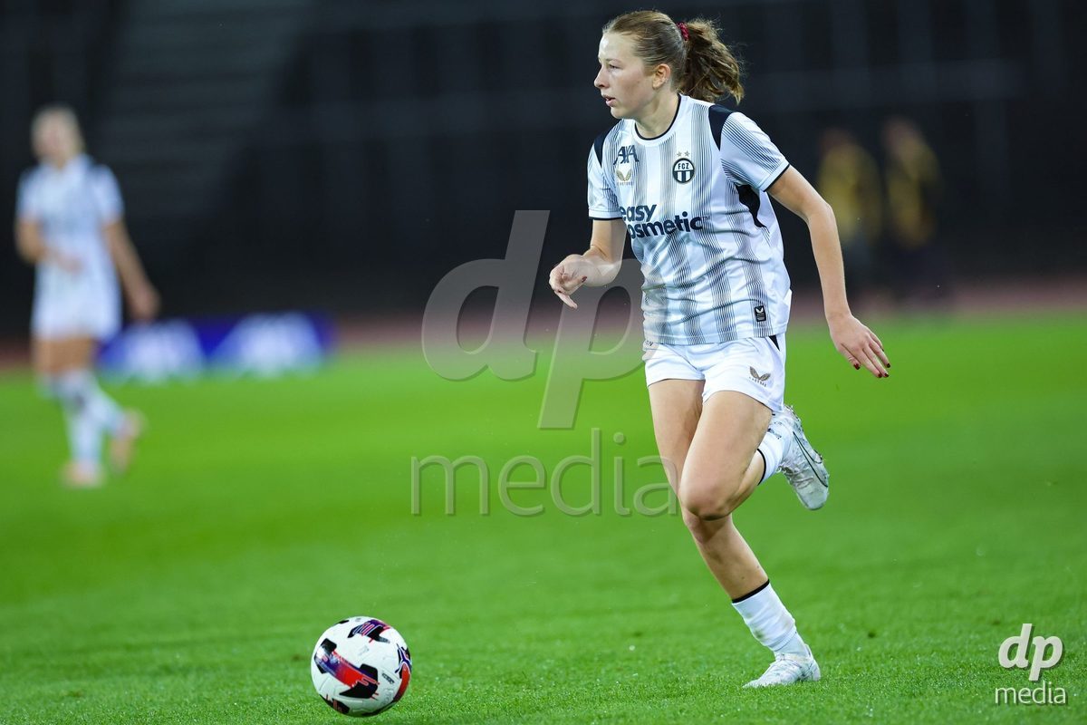 ZURICH, SWITZERLAND - OCTOBER 16: Marlene Wild (30, FC Zürich Frauen) during the AXA Women's Super League match between FC Zurich and FC St. Gallen 1879 at Letzigrund on October 16, 2026 in Zurich, Switzerland.