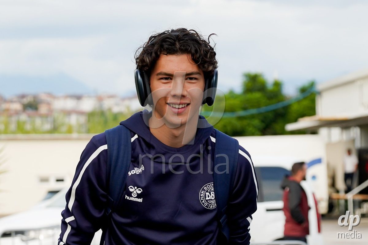 SIDE, TURKIYE - OCTOBER 28: Players of Denmark arrival during the International Friendly match between Denmark U16 and Saudi Arabia U16 at Emirhan Sport Complex on October 28, 2026 in Side, Turkiye.