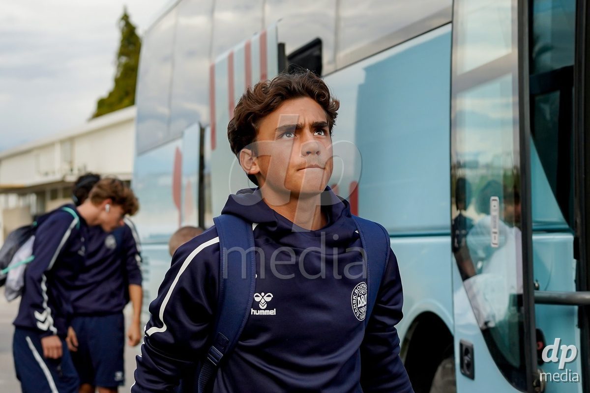 SIDE, TURKIYE - OCTOBER 28: Players of Denmark arrival during the International Friendly match between Denmark U16 and Saudi Arabia U16 at Emirhan Sport Complex on October 28, 2026 in Side, Turkiye.