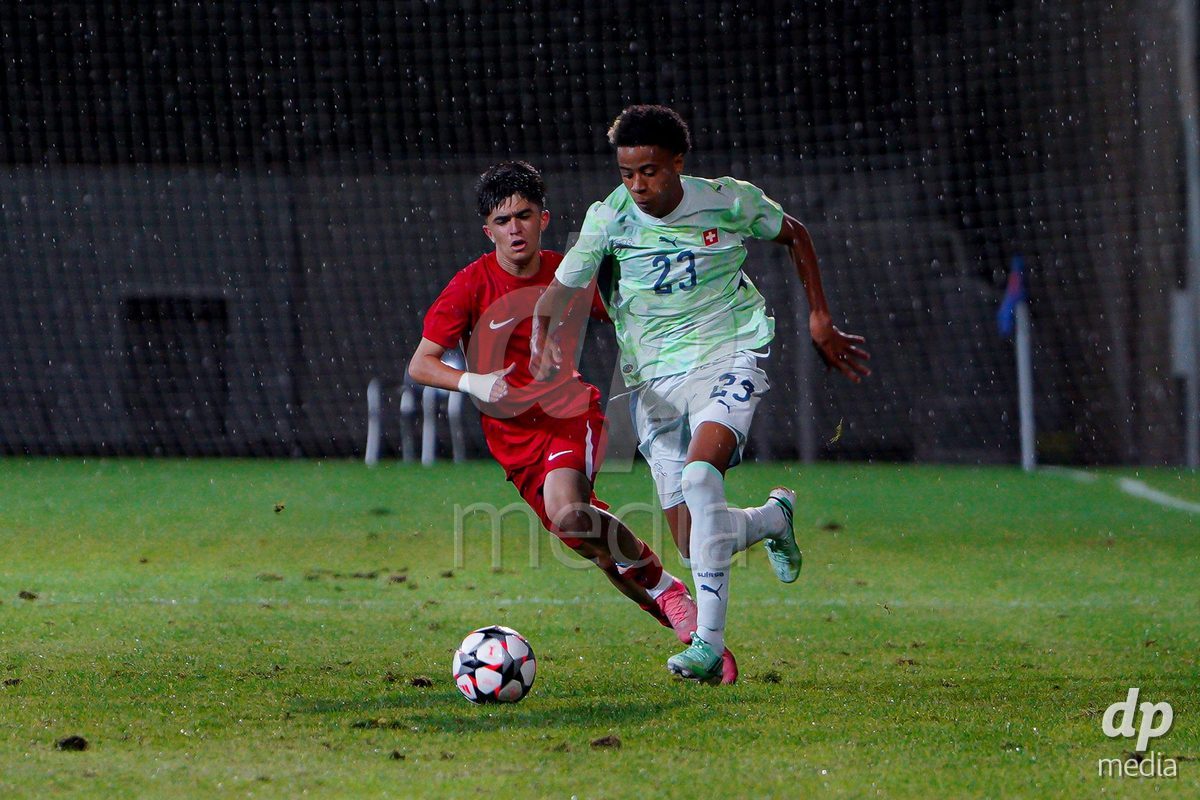SIDE, TURKIYE - OCTOBER 28: Diallo Senny of Switzerland battles for the ball during the International Friendly match between Switzerland and Turkiye at Emirhan Sport Complex on October 28, 2026 in Side, Turkiye.