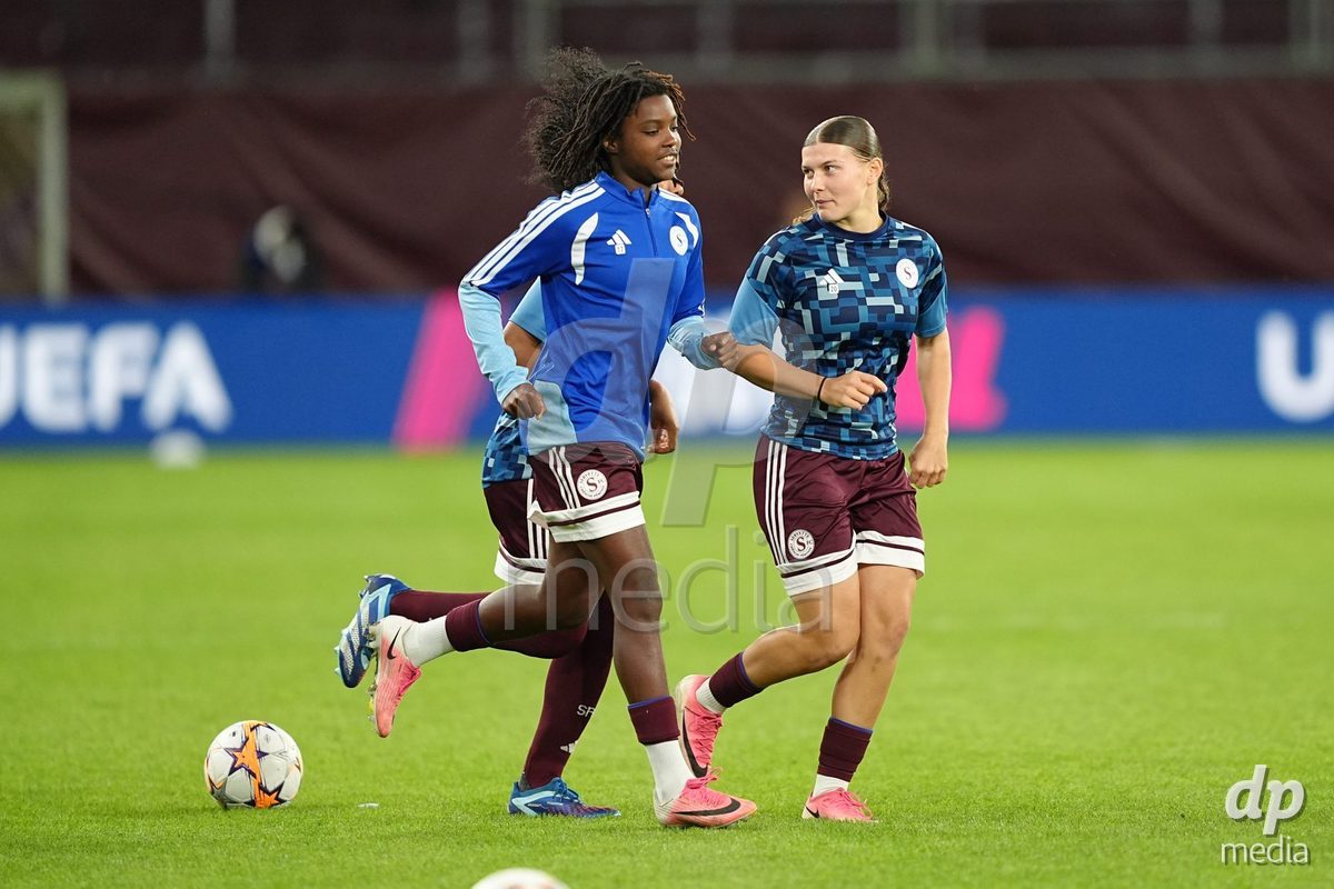 GENEVA, SWITZERLAND - OCTOBER 28: Chiara Wallin of Servette FC Chenois Feminin before the UEFA Women's Champions League match between Servette FC Chenois Feminin and OH Leuven at Stade de Geneve on October 28, 2026 in Geneva, Switzerland.