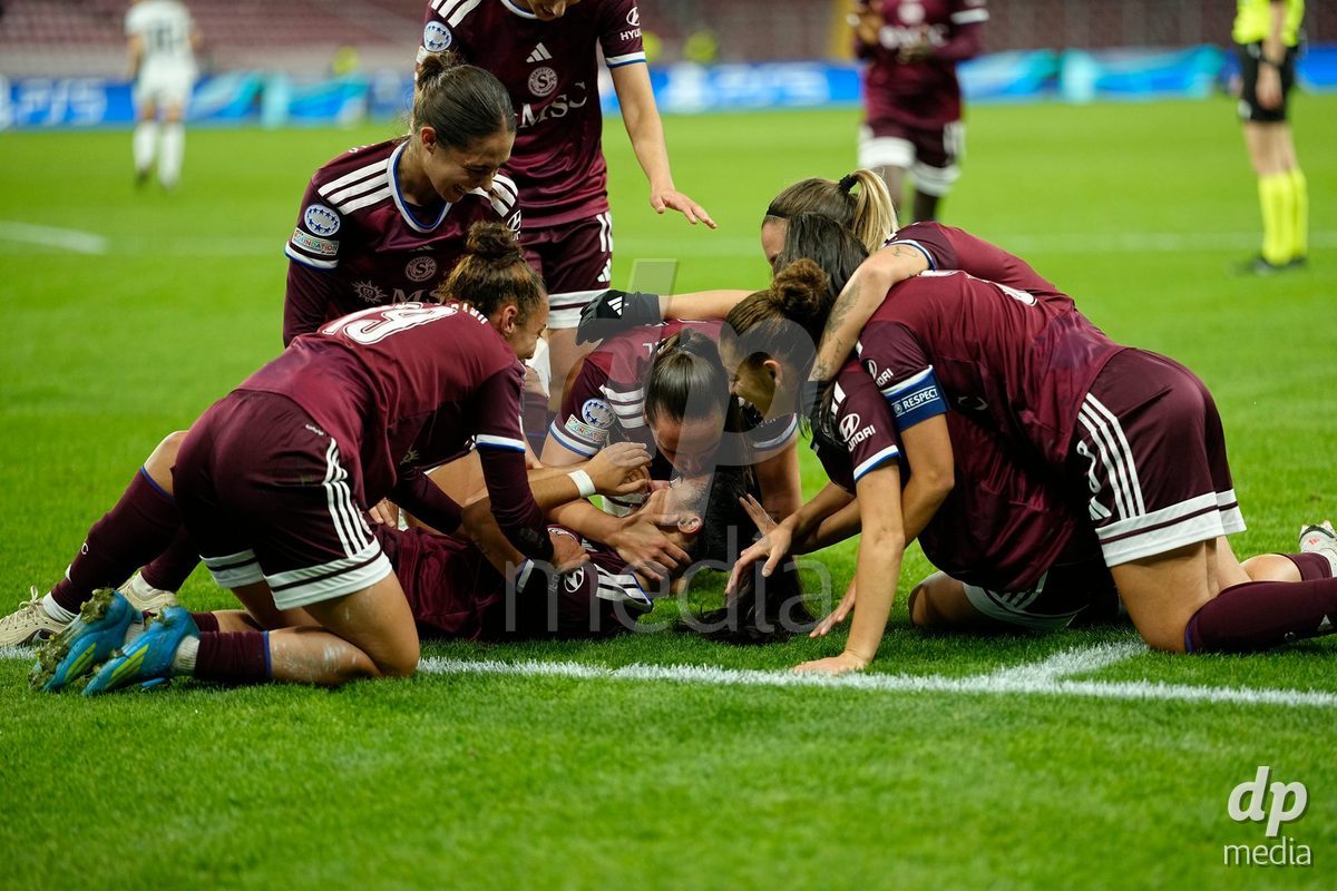 GENEVA, SWITZERLAND - OCTOBER 28: Paola Hernandez of Servette FC Chenois Feminin celebrates her goal after scoring the first goal of Servette FC Chenois Feminin during the UEFA Women's Champions League match between Servette FC Chenois Feminin and OH Leuven at Stade de Geneve on October 28, 2026 in Geneva, Switzerland.