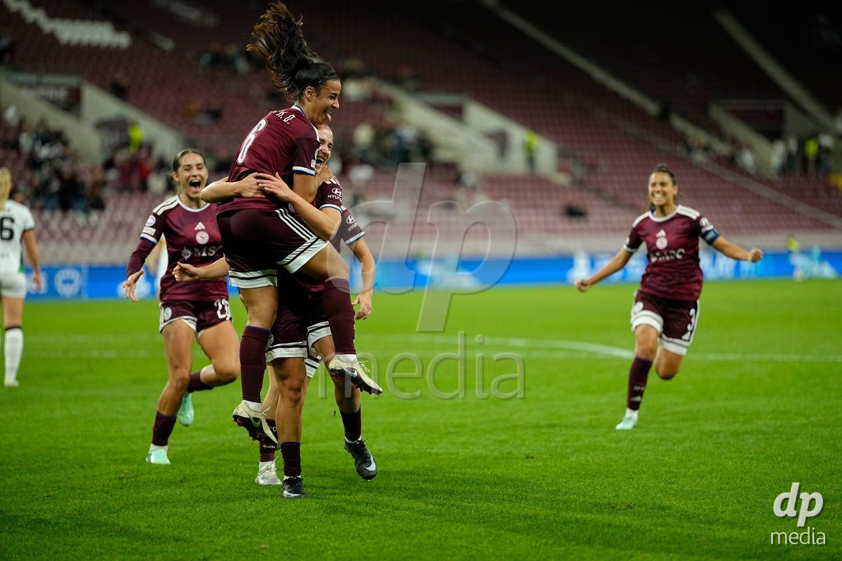 GENEVA, SWITZERLAND - OCTOBER 28: Paola Hernandez of Servette FC Chenois Feminin celebrates her goal after scoring the first goal of Servette FC Chenois Feminin during the UEFA Women's Champions League match between Servette FC Chenois Feminin and OH Leuven at Stade de Geneve on October 28, 2026 in Geneva, Switzerland.