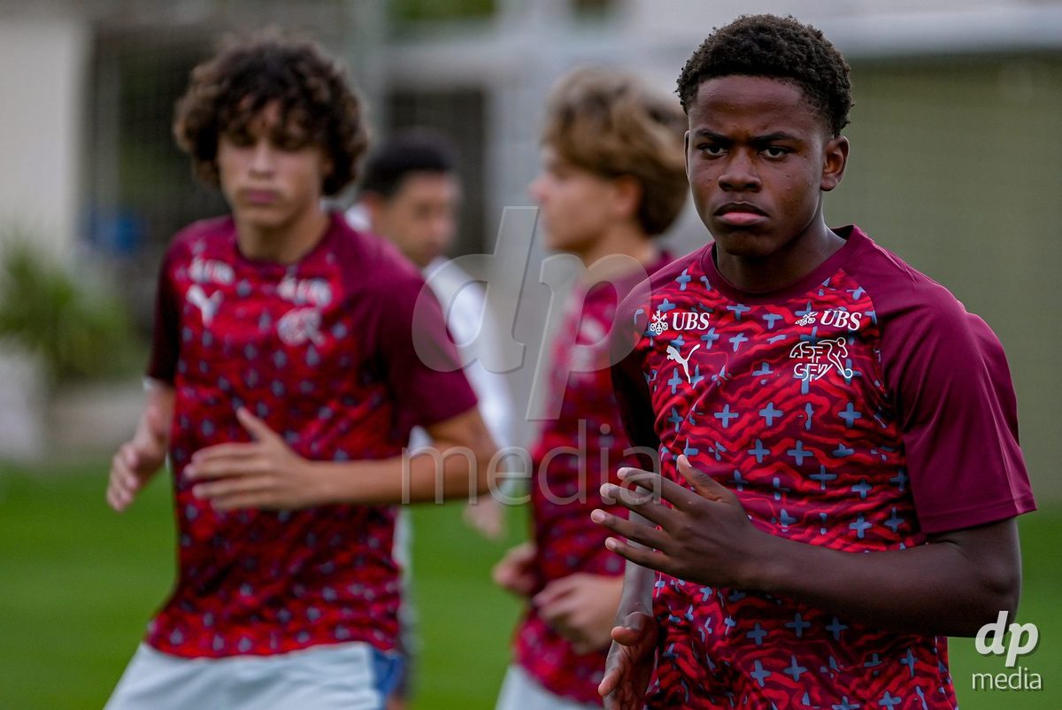 SIDE, TURKIYE - OCTOBER 28: Players of Switzerland warming up during the International Friendly match between Switzerland and Turkiye at Emirhan Sport Complex on October 28, 2026 in Side, Turkiye.