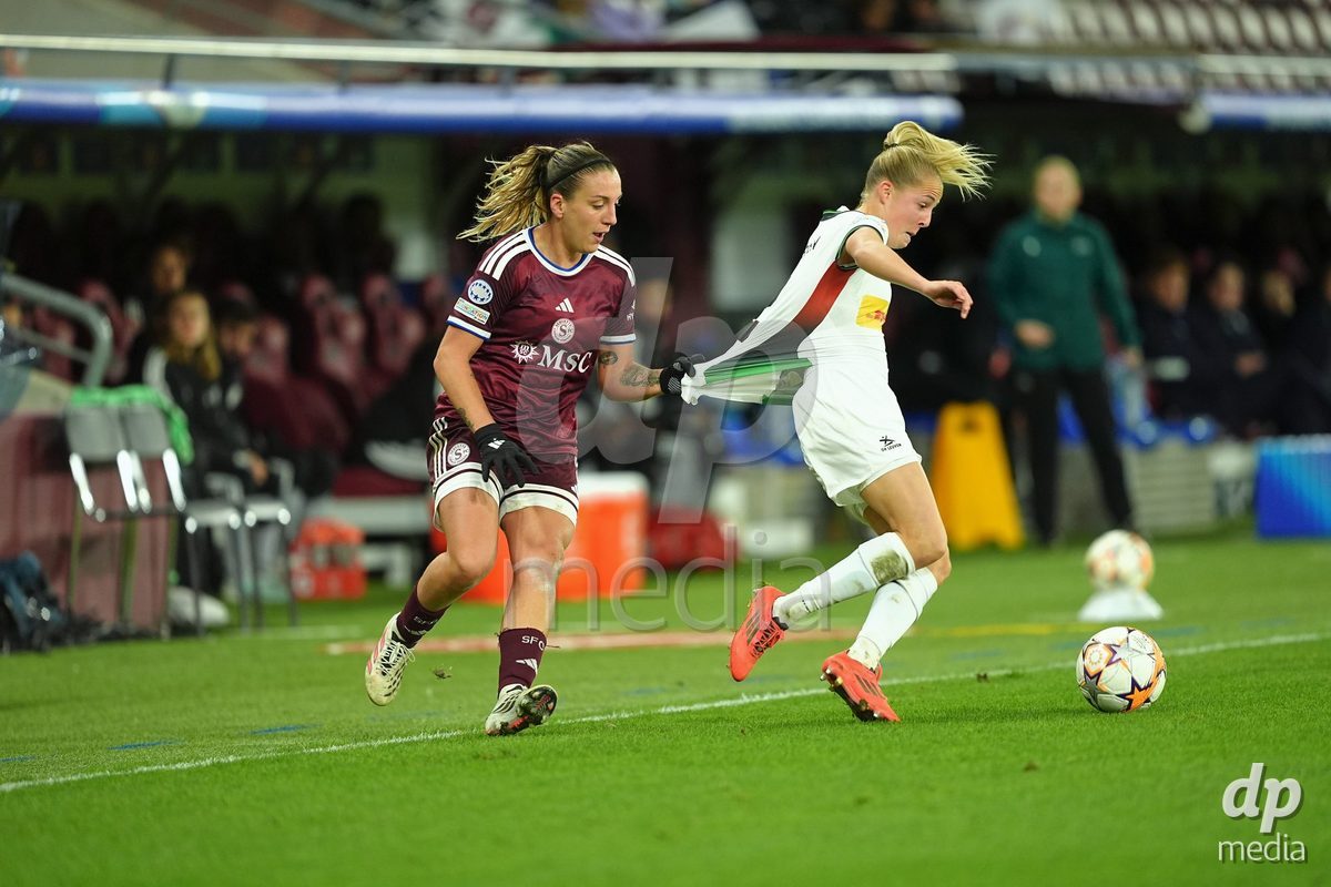 GENEVA, SWITZERLAND - OCTOBER 28: Gloria Marinelli of Servette FC Chenois Feminin against Saar Janssen of OH Leuven during the UEFA Women's Champions League match between Servette FC Chenois Feminin and OH Leuven at Stade de Geneve on October 28, 2026 in Geneva, Switzerland.