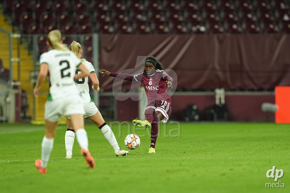 GENEVA, SWITZERLAND - OCTOBER 28: Benedicte Simon of Servette FC Chenois Feminin during the UEFA Women's Champions League match between Servette FC Chenois Feminin and OH Leuven at Stade de Geneve on October 28, 2026 in Geneva, Switzerland.
