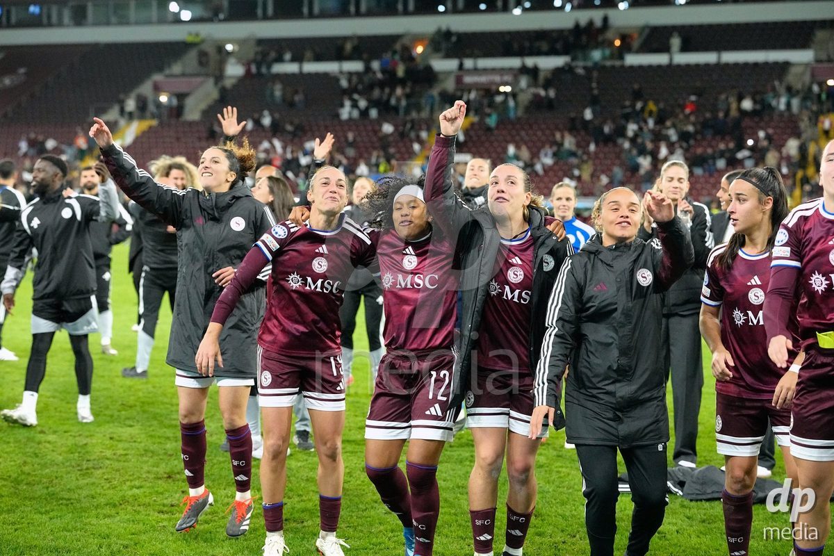 GENEVA, SWITZERLAND - OCTOBER 28: Goalkeeper Manon Le Page, Gloria Marinelli, Paola Hernandez, Mickaella Cardia, Paula Serrano, Ghoutia Karchouni, Laia Balleste and Laura Strik of Servette FC Chenois Feminin after the UEFA Women's Champions League match between Servette FC Chenois Feminin and OH Leuven at Stade de Geneve on October 28, 2026 in Geneva, Switzerland.