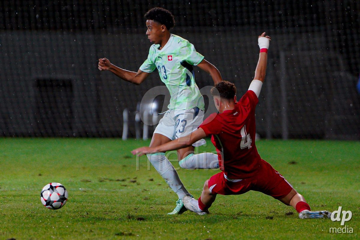 SIDE, TURKIYE - OCTOBER 28: Diallo Senny of Switzerland battles for the ball during the International Friendly match between Switzerland and Turkiye at Emirhan Sport Complex on October 28, 2026 in Side, Turkiye.
