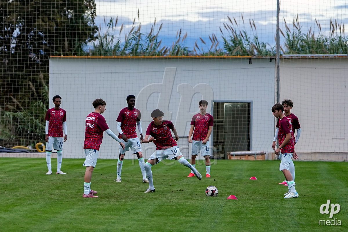 SIDE, TURKIYE - OCTOBER 28: Players of Switzerland warming up during the International Friendly match between Switzerland and Turkiye at Emirhan Sport Complex on October 28, 2026 in Side, Turkiye.