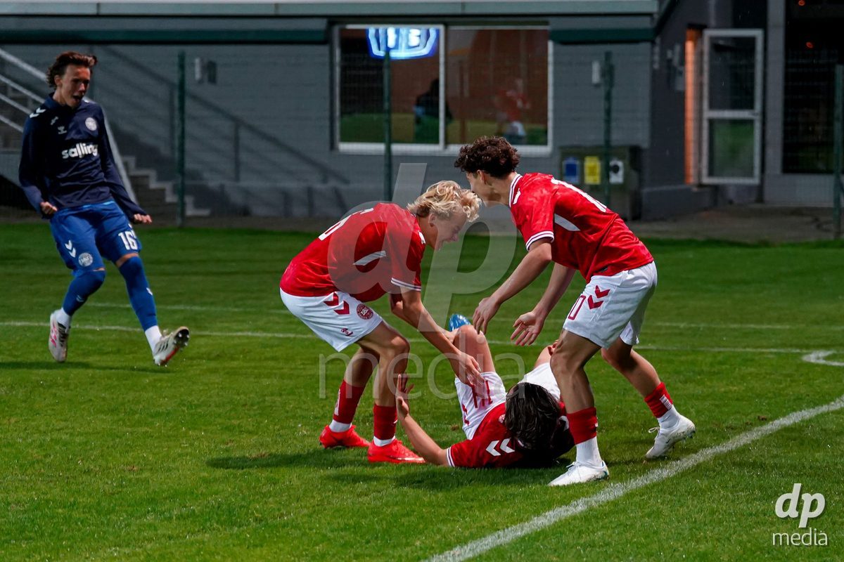 SIDE, TURKIYE - OCTOBER 28: Hector Andersen of Denmark celebrating with team after scoring during the International Friendly match between Denmark U16 and Saudi Arabia U16 at Emirhan Sport Complex on October 28, 2026 in Side, Turkiye.