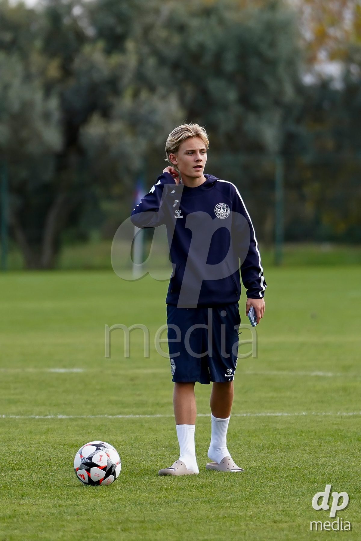 SIDE, TURKIYE - OCTOBER 28: Players of Denmark arrival during the International Friendly match between Denmark U16 and Saudi Arabia U16 at Emirhan Sport Complex on October 28, 2026 in Side, Turkiye.