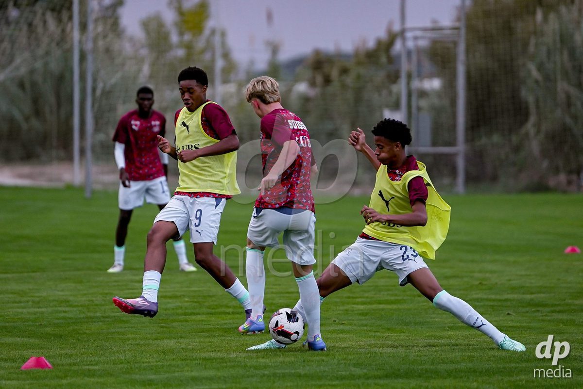 SIDE, TURKIYE - OCTOBER 28: Players of Switzerland warming up during the International Friendly match between Switzerland and Turkiye at Emirhan Sport Complex on October 28, 2026 in Side, Turkiye.