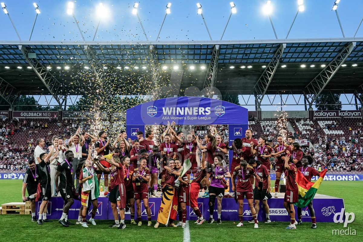 GENEVA, SWITZERLAND - MAY 29: Celebration of team Servette after winning the Final of the AXA Women's Super League match between Servette FC Chenois Feminin and BSC YB Frauen at Stade de Geneve on May 29, 2026 in Geneva, Switzerland.