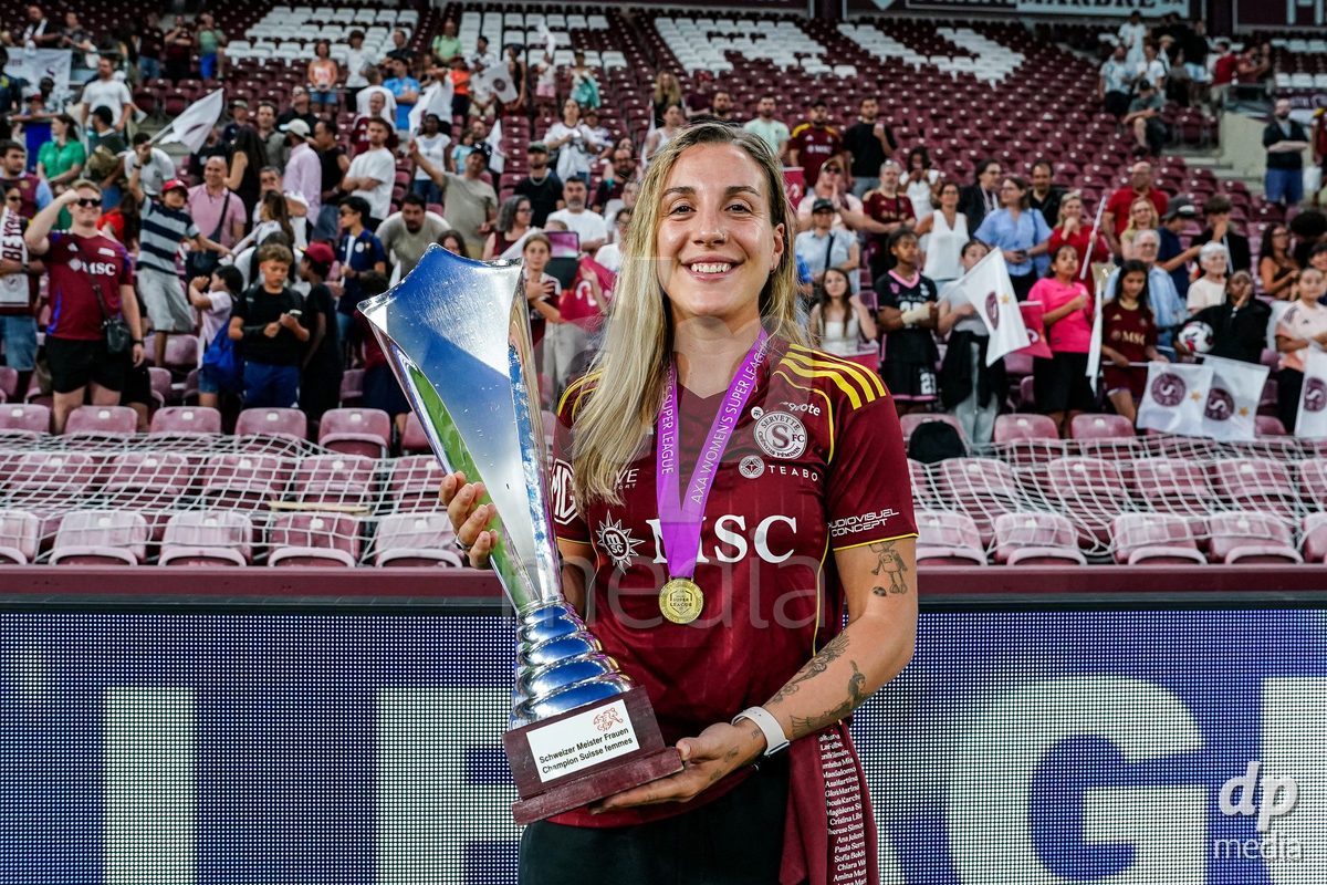GENEVA, SWITZERLAND - MAY 29: Celebration of team Servette after winning the Final of the AXA Women's Super League match between Servette FC Chenois Feminin and BSC YB Frauen at Stade de Geneve on May 29, 2026 in Geneva, Switzerland.