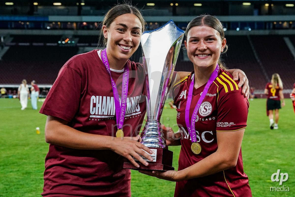 GENEVA, SWITZERLAND - MAY 29: Celebration of team Servette after winning the Final of the AXA Women's Super League match between Servette FC Chenois Feminin and BSC YB Frauen at Stade de Geneve on May 29, 2026 in Geneva, Switzerland.