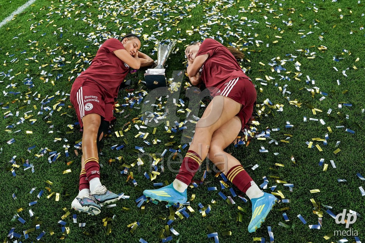 GENEVA, SWITZERLAND - MAY 29: Celebration of team Servette after winning the Final of the AXA Women's Super League match between Servette FC Chenois Feminin and BSC YB Frauen at Stade de Geneve on May 29, 2026 in Geneva, Switzerland.