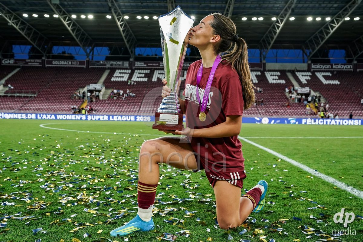 GENEVA, SWITZERLAND - MAY 29: Celebration of team Servette after winning the Final of the AXA Women's Super League match between Servette FC Chenois Feminin and BSC YB Frauen at Stade de Geneve on May 29, 2026 in Geneva, Switzerland.