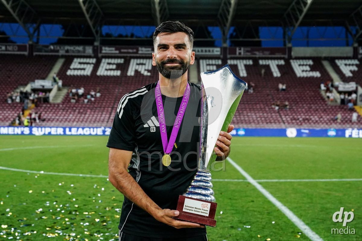 GENEVA, SWITZERLAND - MAY 29: Celebration of team Servette after winning the Final of the AXA Women's Super League match between Servette FC Chenois Feminin and BSC YB Frauen at Stade de Geneve on May 29, 2026 in Geneva, Switzerland.