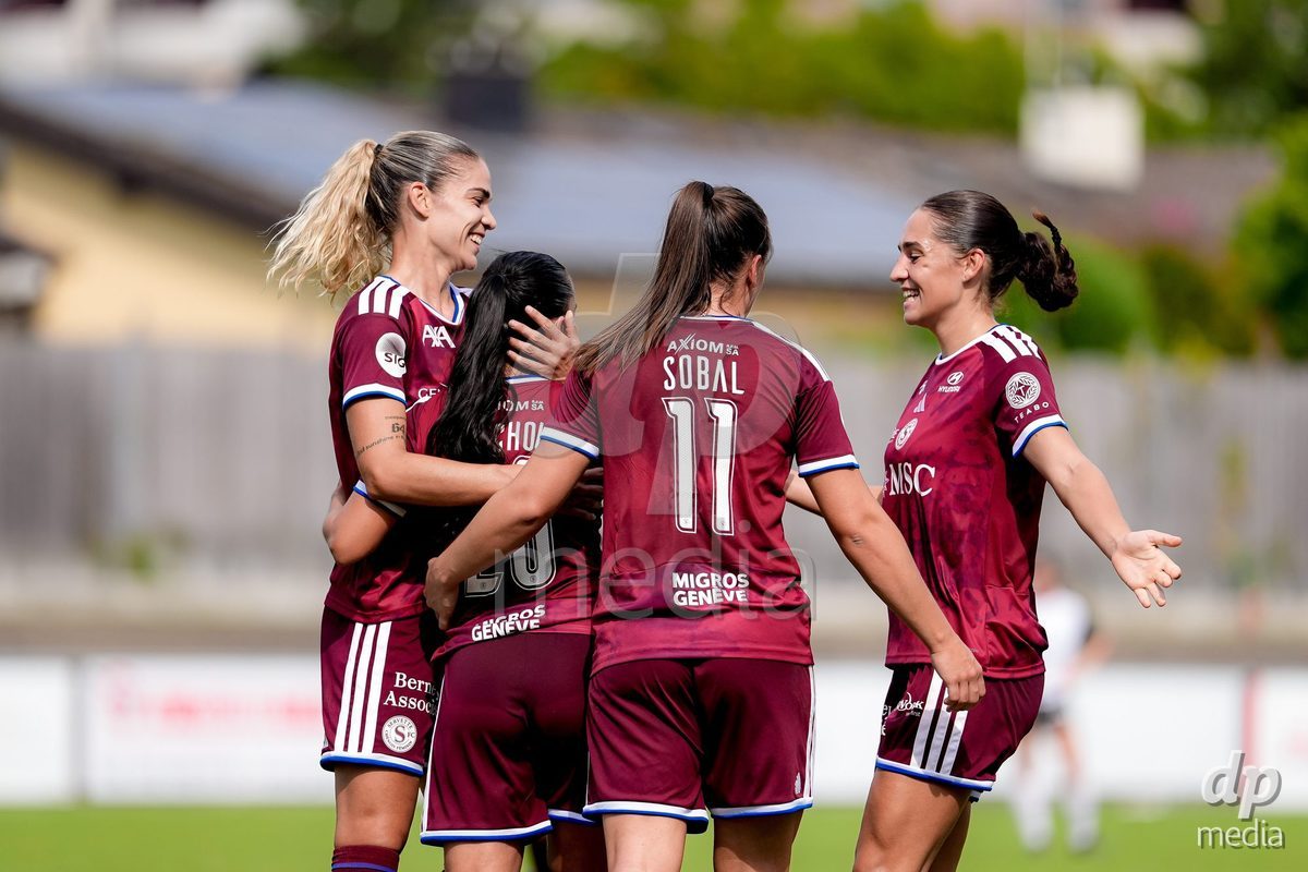 Switzerland: AXA Womens Super League 2026/27, Servette FC Chenois Feminin vs FC Aarau Frauen - Stade des Trois-Chene, Chene-Bourg: Meriame Terchoun (Servette FC Chenois Feminin) celebrating with team after scoring teams first goal