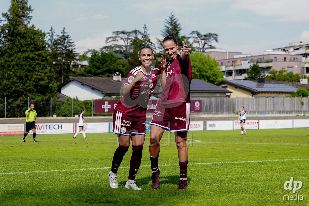 Switzerland: AXA Womens Super League 2026/27, Servette FC Chenois Feminin vs FC Aarau Frauen - Stade des Trois-Chene, Chene-Bourg: Magdalena Sobal (Servette FC Chenois Feminin) celebrating with team after scoring teams second goal