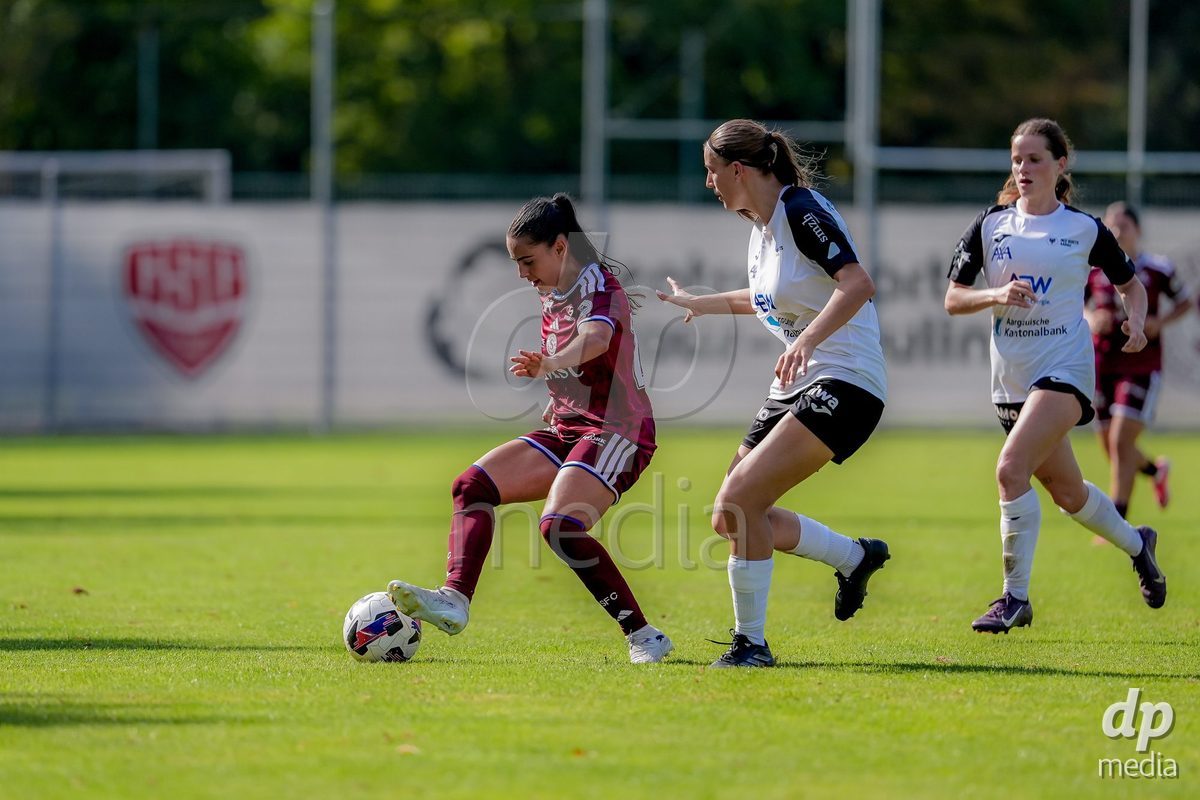Switzerland: AXA Womens Super League 2026/27, Servette FC Chenois Feminin vs FC Aarau Frauen - Stade des Trois-Chene, Chene-Bourg: Meriame Terchoun (Servette FC Chenois Feminin), left, in action.