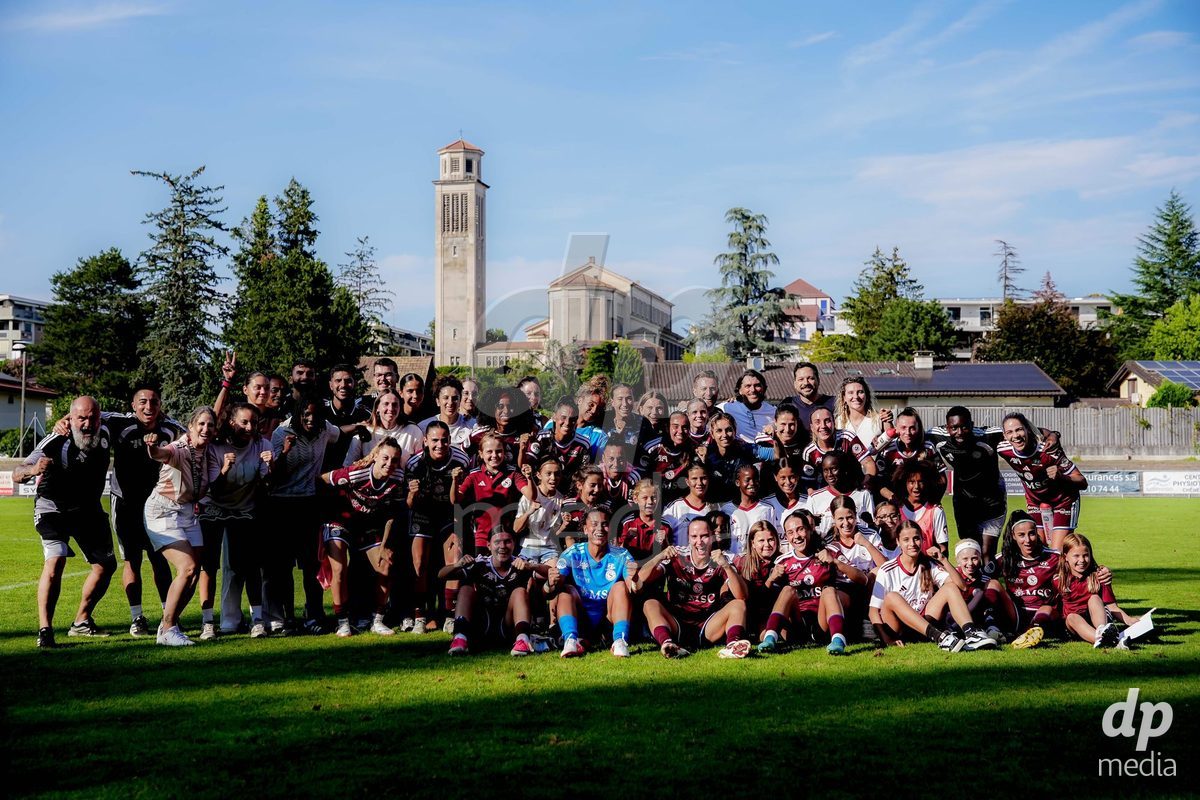 Switzerland: AXA Womens Super League 2026/27, Servette FC Chenois Feminin vs FC Aarau Frauen - Stade des Trois-Chene, Chene-Bourg: Servette FC Chenois Feminin after winning the match