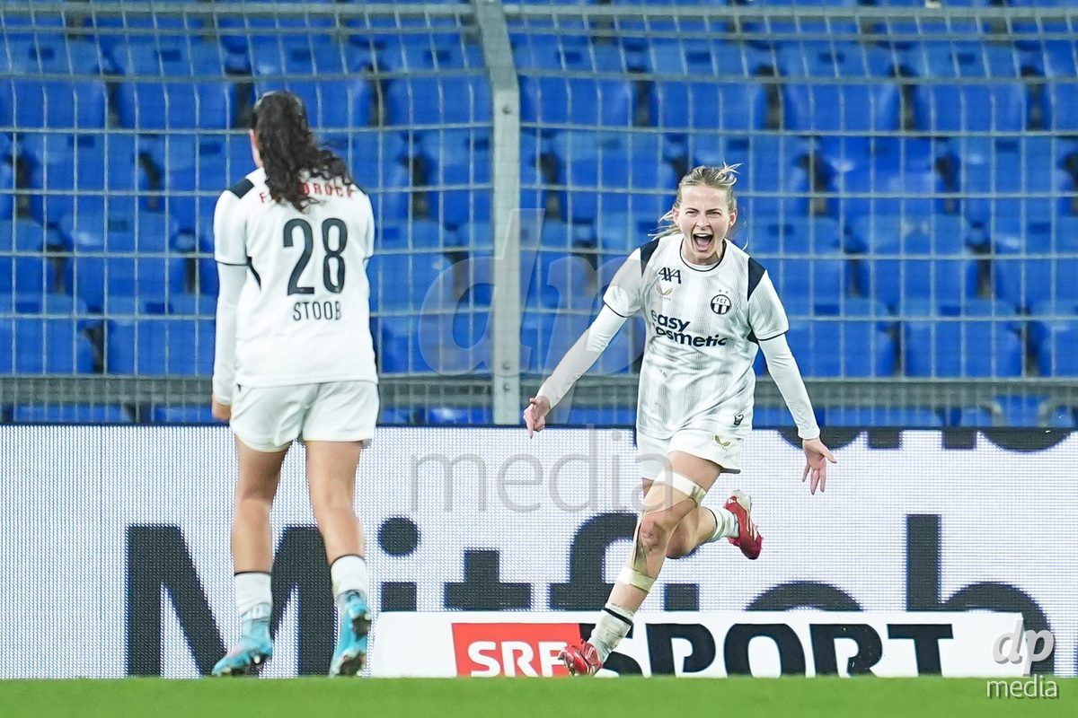 BASEL, SWITZERLAND - OCTOBER 30: Kim Dubs of FC Zurich celebrates with teammates after scoring her team's first goal during the AXA Women's Super League match between FC Basel 1893 and FC Zurich at St. Jakob-Park on October 30, 2026 in Basel, Switzerland.  (Photo by Daniela Porcelli/DP Media)