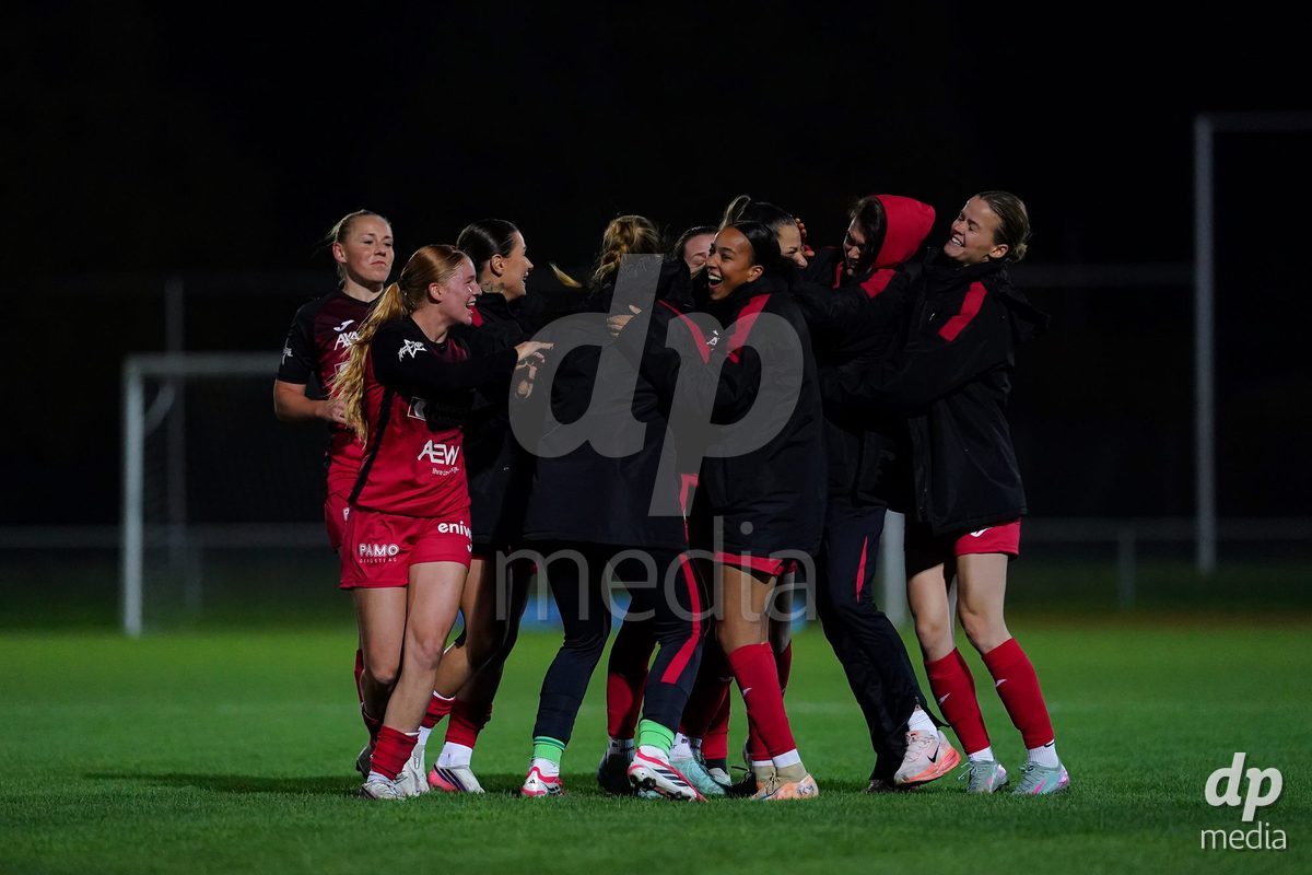 LUZERN, SWITZERLAND - OCTOBER 31: Celia Hofer of FC Aarau Frauen celebrating with team after scoring teams second goal during the AXA Women's Super League match between FC Luzern and FC Aarau Frauen at Hubelmatt on October 31, 2026 in Luzern, Switzerland.
