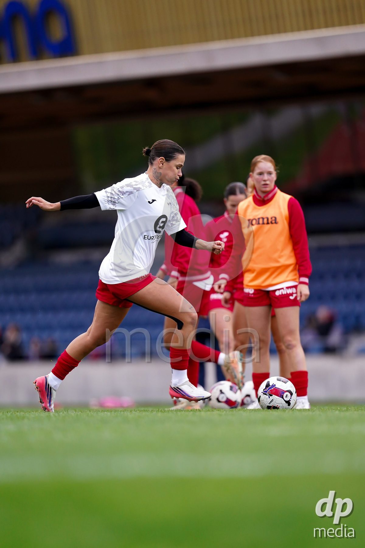 LUZERN, SWITZERLAND - OCTOBER 31: Vanesa Hoti of FC Aarau Frauen warming up during the AXA Women's Super League match between FC Luzern and FC Aarau Frauen at Hubelmatt on October 31, 2026 in Luzern, Switzerland.