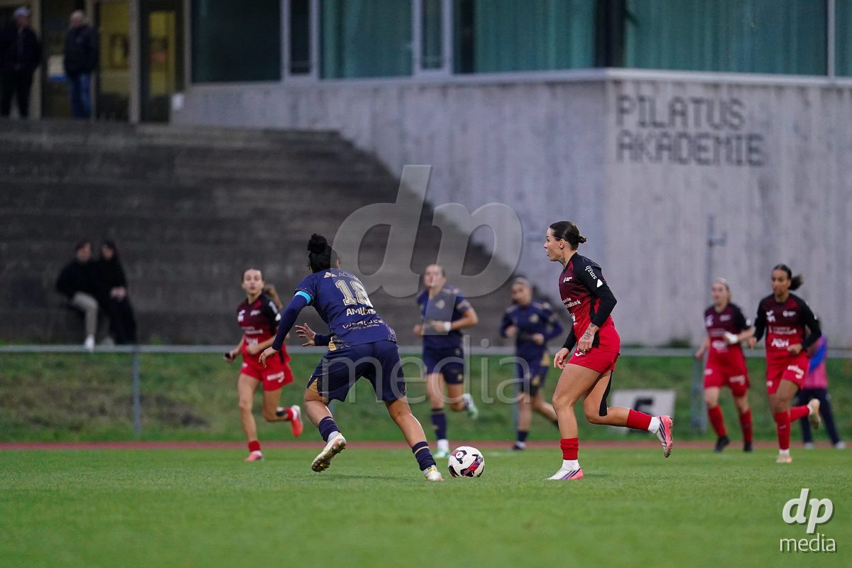 LUZERN, SWITZERLAND - OCTOBER 31: Vanesa Hoti of FC Aarau Frauen controls the ball during the AXA Women's Super League match between FC Luzern and FC Aarau Frauen at Hubelmatt on October 31, 2026 in Luzern, Switzerland.
