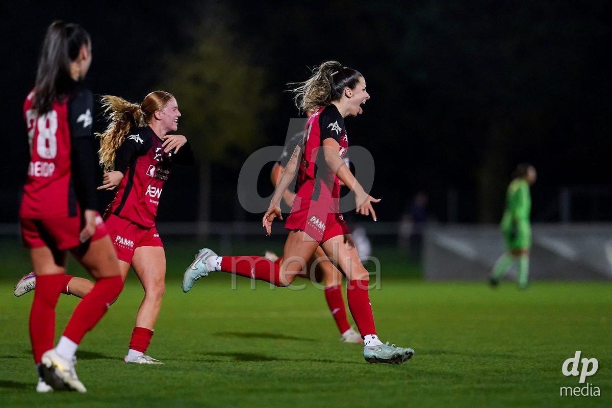 LUZERN, SWITZERLAND - OCTOBER 31: Celia Hofer of FC Aarau Frauen celebrating with team after scoring teams second goal during the AXA Women's Super League match between FC Luzern and FC Aarau Frauen at Hubelmatt on October 31, 2026 in Luzern, Switzerland.
